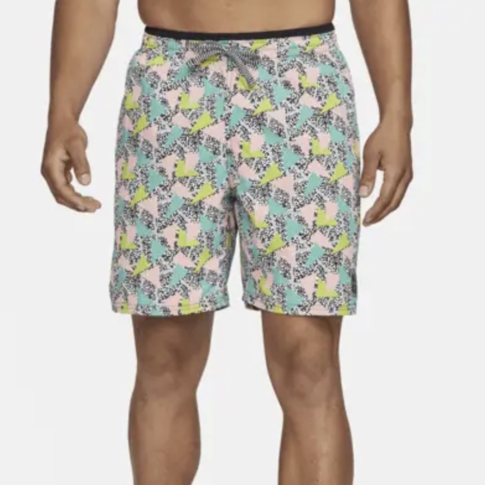 Nike 7” Volley short medium swim trunks athletic shorts